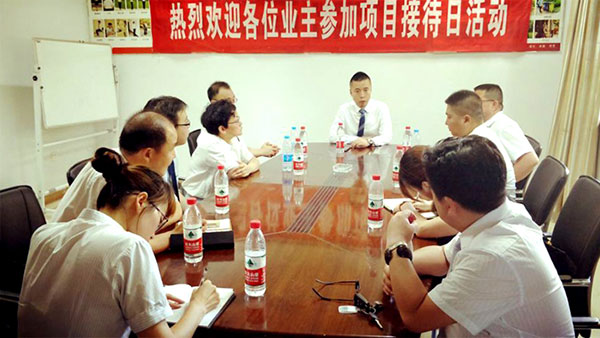 天朗控股集团周岗副总裁带领天朗物业管理团队进行项目品检